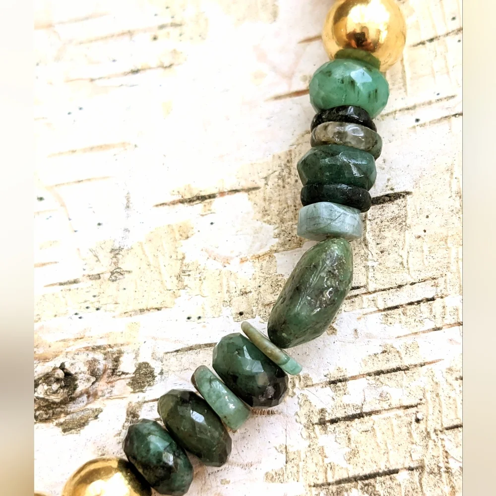 Natural Green Emerald Chips, Beads and Stones With Gold Bead Balls Necklace